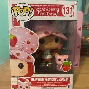 Funko Pop! Strawberry Shortcake & Custard - Pink, Red, White
